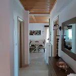 Niki Sea View Attic 公寓