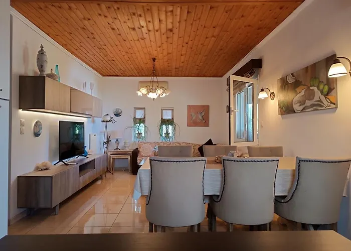 Apartment Niki Sea View Attic